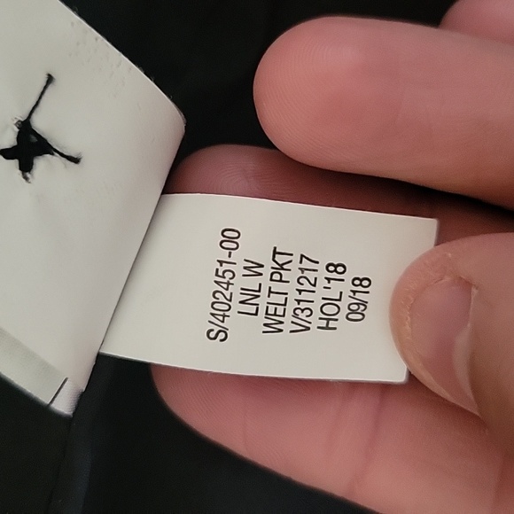 Banana Republic Long and Lean Blazer in Gray Metallic Pin Stripe 2 - Picture 9 of 9